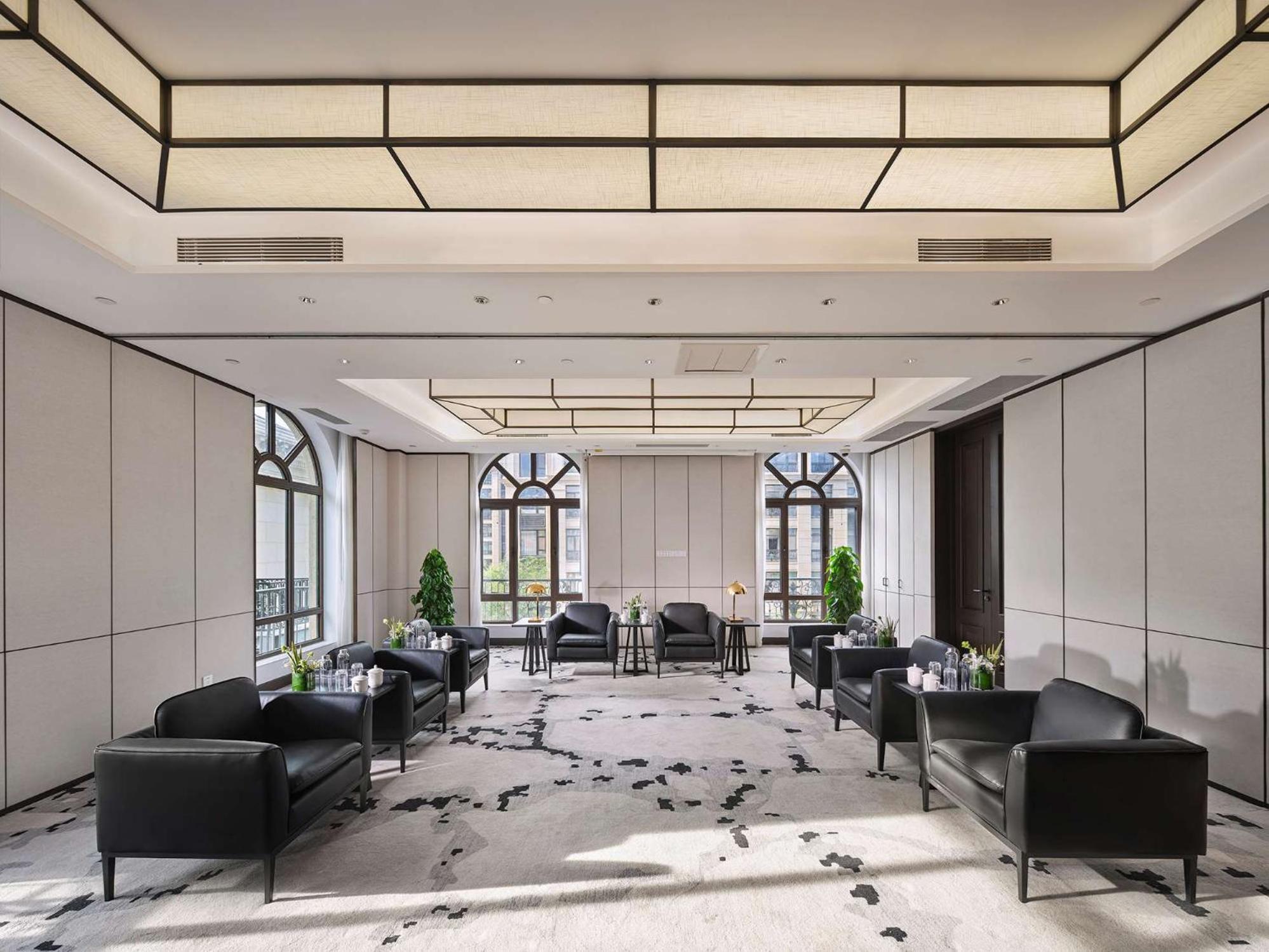 Отель Hilton Beijing Daxing Экстерьер фото